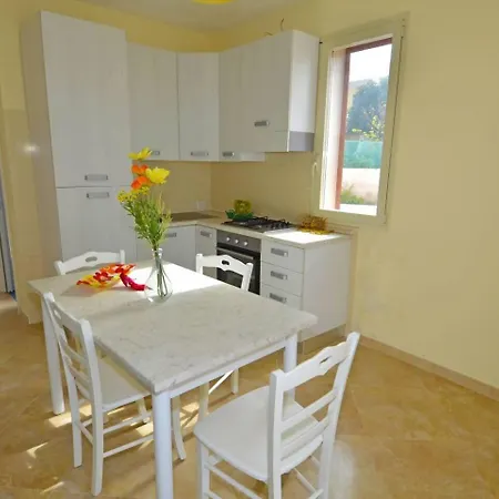 Apartment Ginestra One 30m Front Sea By Salento Prime